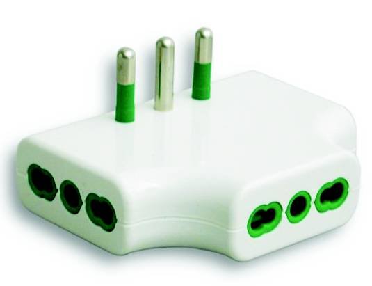 ADATTATORE TRIPLO PIATTO 16A