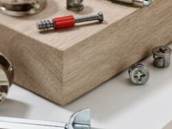 FERRAMENTA PER MOBILI