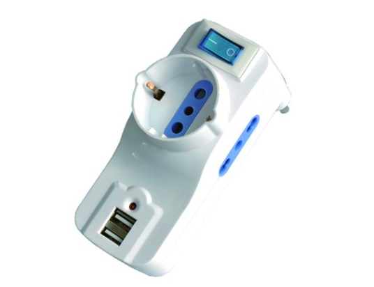 ADATTATORE C/INTERRUTTORE TRIPLO SCHUKO +2USB SPINA 16A